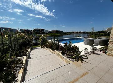 Casa · 377m² · 7 Ambientes · 4 Cocheras · Casa en Venta Puertos del Lago Barrio Marinas Escobar