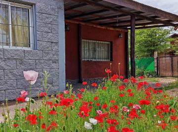 Casa · 128m² · 3 Ambientes · 1 Cochera · Casa en Villa Giardino con Vista a Las Sierras