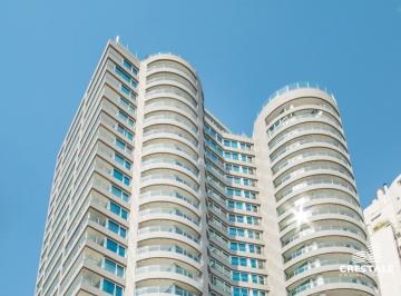 Departamento · 382m² · 5 Ambientes · 4 Cocheras · Venta - Piso Exclusivo en Quinquela Plaza con Vista Al Río - 4 Dorm. - Parque España, Rosario.