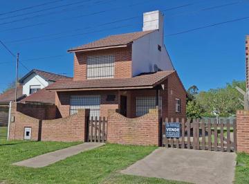Casa de 4 ambientes, Santa Clara del Mar · Venta Amplia y Luminosa Casa en Santa Clara del Mar. con 3 Dorm. y Todos Los Servicios