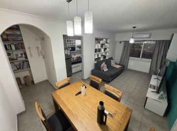 Departamento de 3 ambientes, Lomas de Zamora · Oportunidad! 3 Ambientes!
