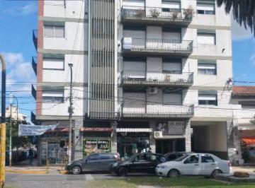 Departamento · 72m² · 3 Ambientes · Departamento en Centro de Lujan