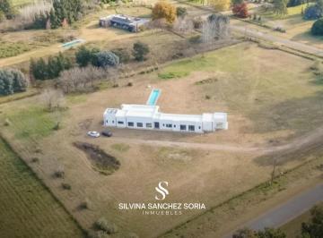 Campo · 277m² · 5 Ambientes · Chacra 5 Ambientes en Venta Las Vizcacha