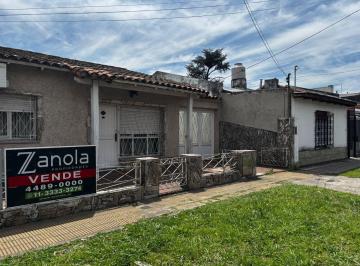 Casa de 4 ambientes, Morón · Venta 343 m. Casa Mas Fondo Libre.