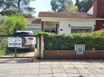 Casa · 3 Ambientes · 2 Cocheras · Casa en Venta