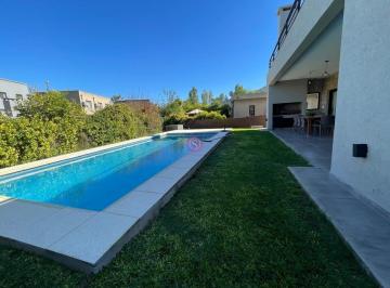 Casa · 170m² · 4 Ambientes · 2 Cocheras · Casa en Venta en Los Tilos, La Cañada de Pilar