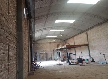 Local comercial · 356m² · Alquiler de Galpón 350 m² Ubicación Exclusiva, Peréz.