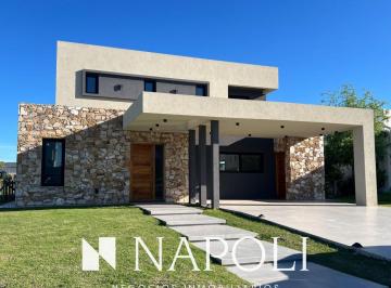 NNI-NNI-3439_2 · Venta de Casa en Barrio Privado Terralagos, Canning