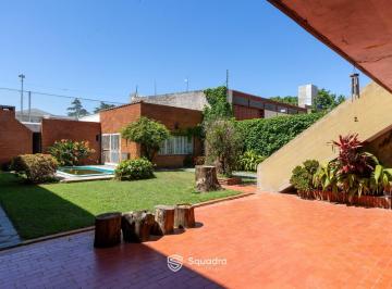 Casa · 335m² · 6 Ambientes · 3 Cocheras · Casa en Alberdi
