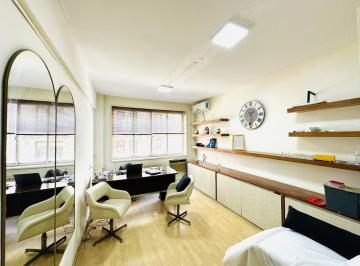 Oficina comercial · 120m² · 6 Ambientes · Oportunidad / Oficina 6 Ambientes/ Sala de Reuniones/ Perfectas Condiciones.