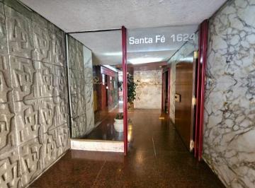 Departamento · 37m² · 2 Ambientes · Venta Departamento 2 Ambientes Al Frente con Balcón Corrido Centro Mar del Plata