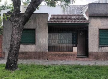 Casa · 112m² · 3 Ambientes · Casa en Venta en Banfield Este, Banfield, Lomas de Zamora