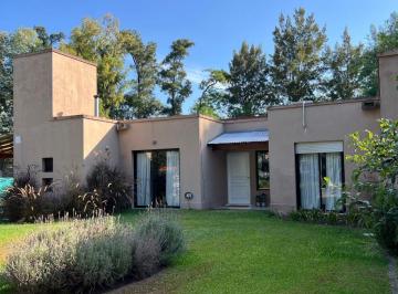 Casa de 6 ambientes, San Miguel · Casa en Venta en Barrio Praderas de San Ignacio