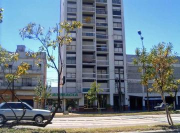 Departamento · 43m² · 2 Ambientes · 1 Cochera · Depto en Venta con Cochera Av Mitre 5800 Wilde