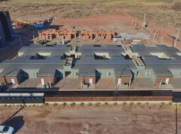 Casa · 52m² · 3 Ambientes · 1 Cochera · Venta con Renta en Añelo Vaca Muerta - Para Inversores