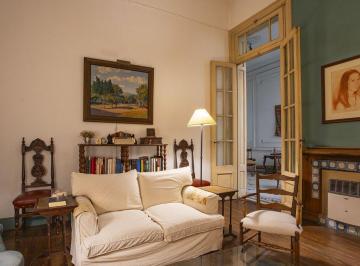 Casa · 400m² · 8 Ambientes · Venta - Imponente Casa en Centro Histórico