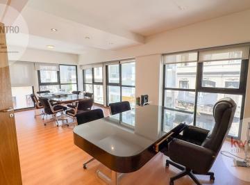Oficina comercial · 96m² · 4 Ambientes · | Venta | Oficina | Sala de Reuniones | 3 Despachos | 3 Baños | Cocina |