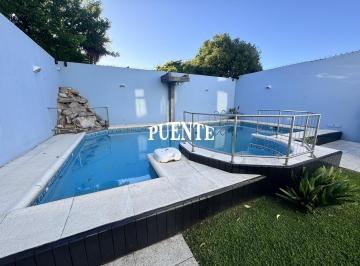 Casa · 268m² · 4 Ambientes · 4 Cocheras · Casa en Banfield Oeste