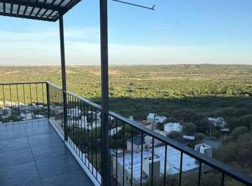 Casa · 140m² · 3 Dormitorios · 1 Cochera · Casa Terraza de La Estanzuela Tres Niveles