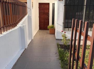 Casa · 132m² · 3 Ambientes · 4 Cocheras · Casa en Venta en Marques de Sobremonte.