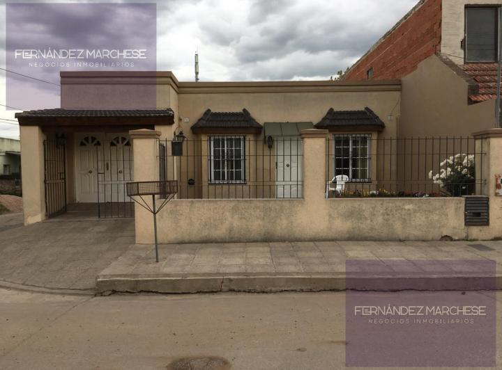 Casa · 140m² · 4 Ambientes · 1 Cochera