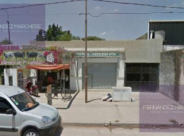 Local comercial · 180m² · 3 Ambientes · Local en Lujan
