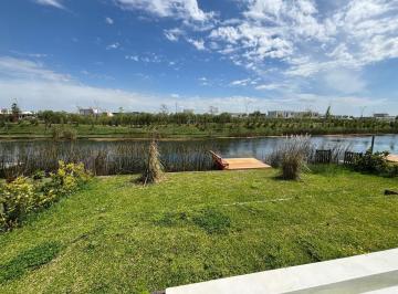 Casa · 201m² · 4 Ambientes · 2 Cocheras · Casa en Venta en Costas, Puertos, Escobar