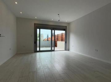 Departamento · 90m² · 5 Ambientes · 1 Cochera · Departamento en Monte Hermoso
