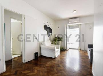 Departamento · 55m² · 3 Ambientes · Venta 3 Ambientes con Balcon Aterrazado en Caballito