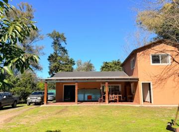 Casa · 162m² · 5 Ambientes · 5 Cocheras · Venta Casa 5 Ambientes Los Pinos Exaltacion de La Cruz