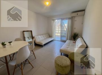 Departamento · 80m² · 3 Ambientes · Departamento 1 Dormitorio y Cocina Separada en Pleno Centro. Galeria Estrada