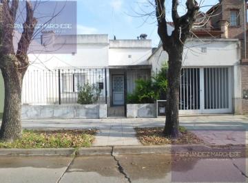 Casa · 234m² · 5 Ambientes · Casa en Centro de Lujan