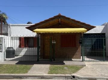 Casa · 200m² · 9 Ambientes · 3 Cocheras · Venta de Propiedad en Bloque - 3 Uf - 9 Hambientes - La Plata