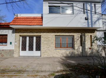 Casa · 150m² · 5 Ambientes · Casa en Venta La Plata