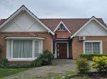 Casa · 260m² · 5 Ambientes · 2 Cocheras · Casa en Venta en Haras La Caballeriza, Pilar, G. B. a. Zona Norte