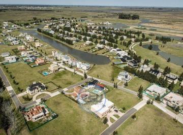 ESV-ESV-1564_2 · Lote Venta 700 m² La Isla Principado Ciudad Nautica Canning