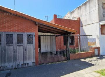 Casa · 180m² · 4 Ambientes · 1 Cochera · Casa en Don Bosco