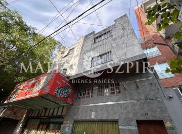 Edificio · 336m² · 7 Ambientes · 2 Cocheras · Local y Oficinas en Venta Moron