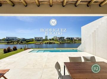 ROJ-ROJ-764_2 · Casa a La Laguna en Venta El Naudir Escobar
