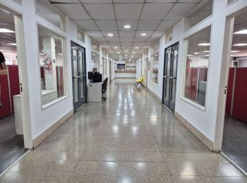 Oficina comercial · 735m² · 10 Ambientes · B° Centro - Importante Oficina - Alquiler - Galeria San Martin