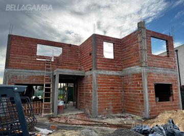 Casa · 170m² · 5 Ambientes · Casa en El Canton - Puerto