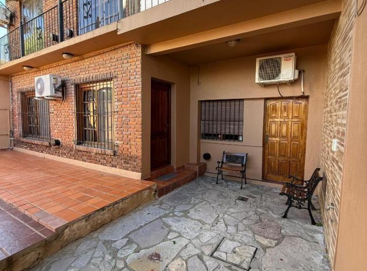 Casa · 120m² · 5 Ambientes · 1 Cochera