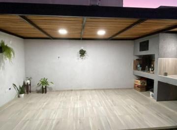 Casa de 4 ambientes, Córdoba · Alquilo - Lomas de San Martin - Dos Dorm., Quincho con Asador - Cochera
