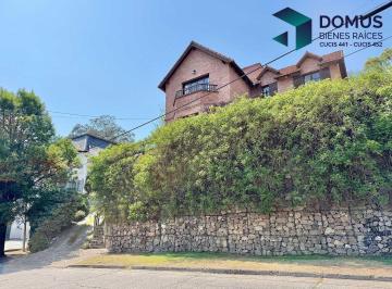 Casa · 530m² · 6 Dormitorios · 2 Cocheras · Venta Casa Barrio Tres Cerritos