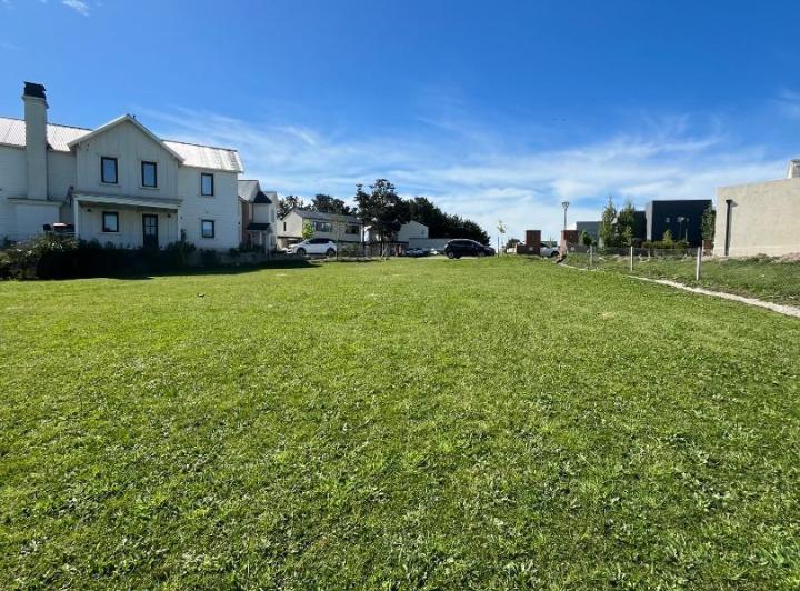 Terreno · 806m²