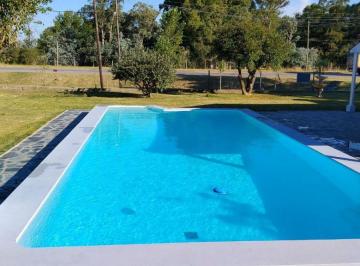 Casa de 2 ambientes, La Plata · Casa Quinta con 2 Dorm. en Venta con 2340 m² en Abasto