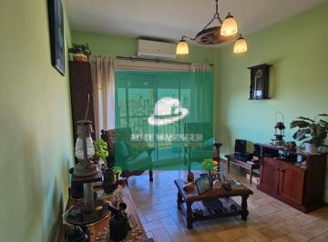 Casa · 63m² · 3 Ambientes · Departamento 3 Amb en Saenz Peña. Acepta Permuta
