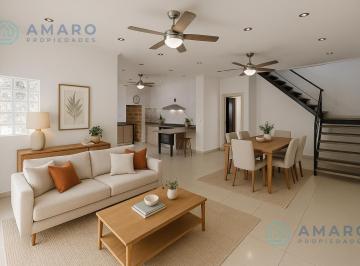 Casa · 174m² · 5 Ambientes · 2 Cocheras · · Venta · Casa · 2/3 Dorm. · Patio · Parrillero · Parque Field
