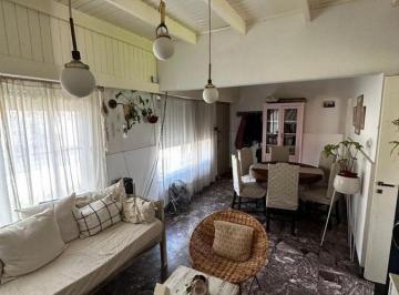 Casa · 148m² · 3 Ambientes · 2 Cocheras · Casa 3 Ambientes. | 12 Al 3700