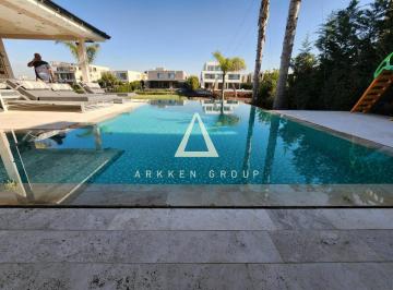 Casa · 400m² · 5 Ambientes · Casa en Alquiler en El Yacht